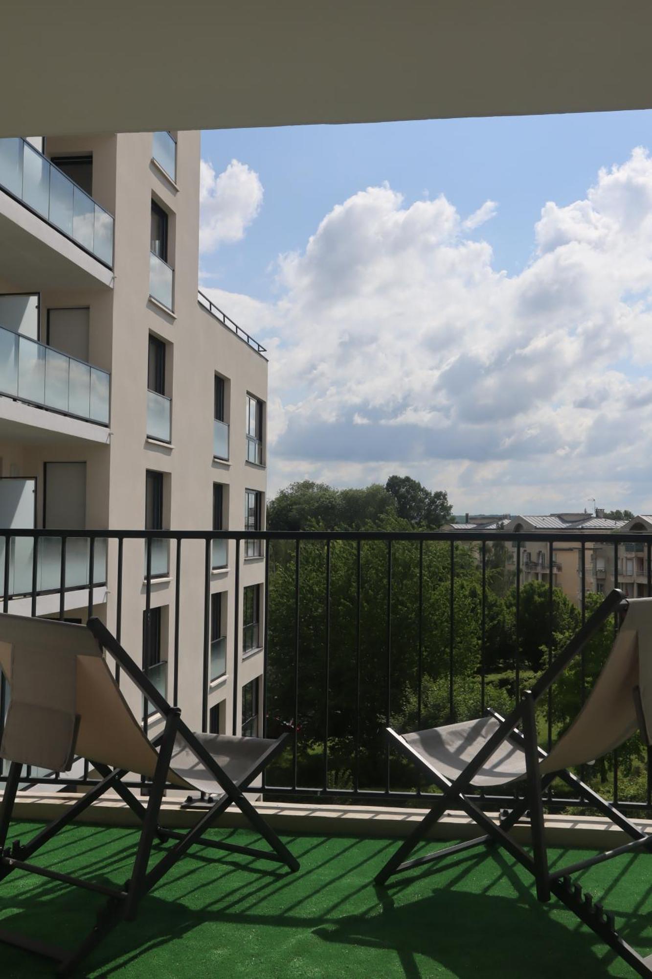 Oh Activ Cergy Aparthotel Kültér fotó