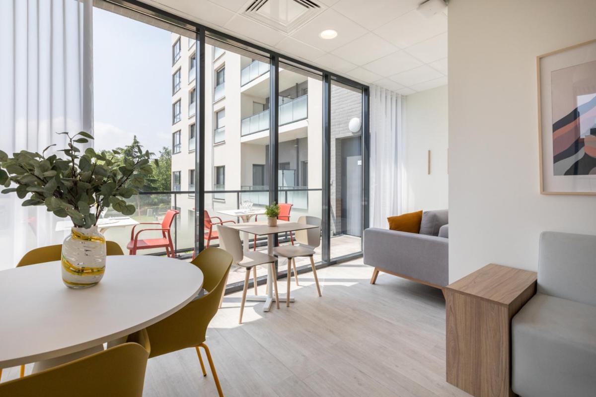 Oh Activ Cergy Aparthotel Kültér fotó